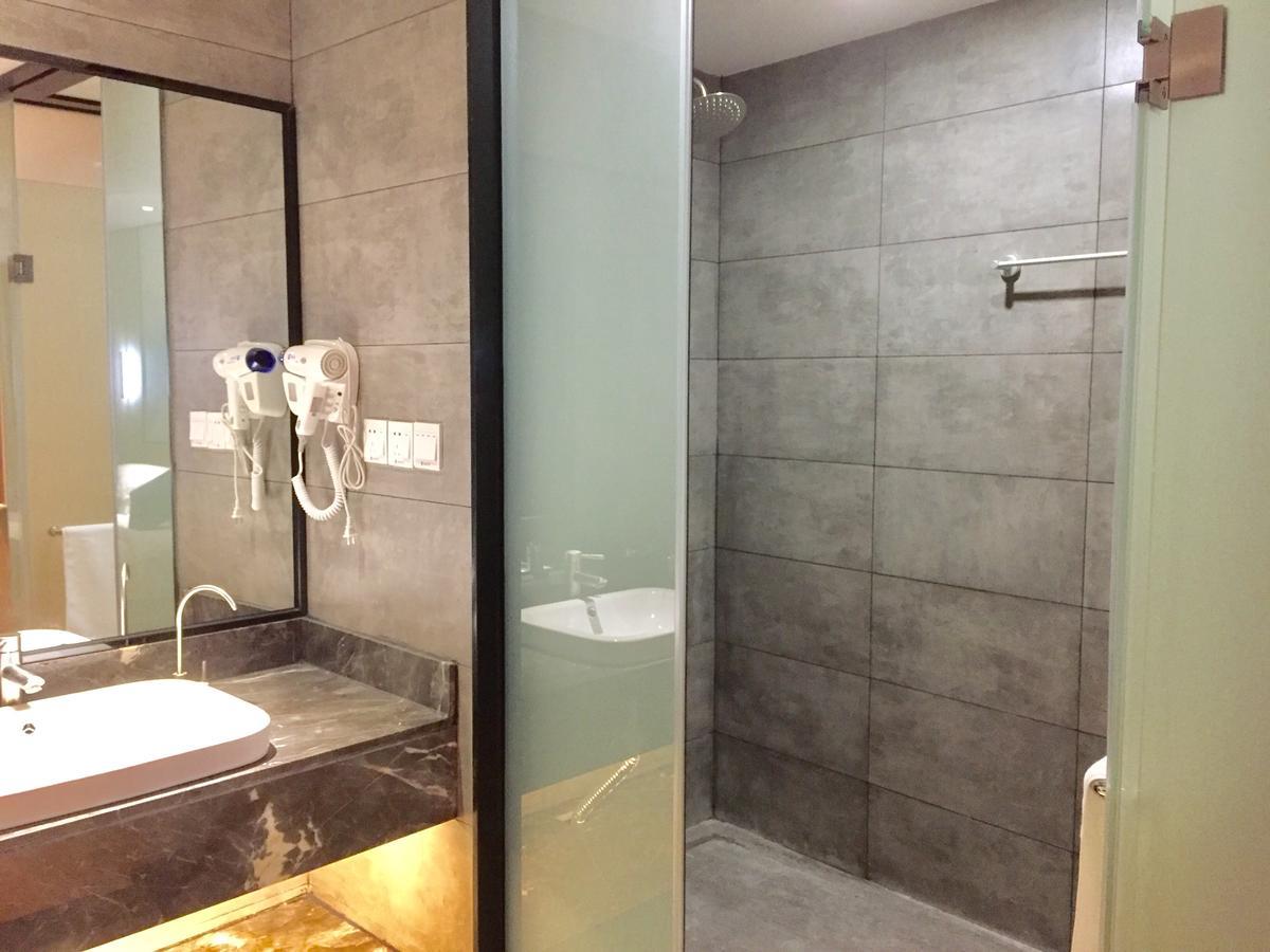 Guangzhou Hongcheng Hotel Екстер'єр фото