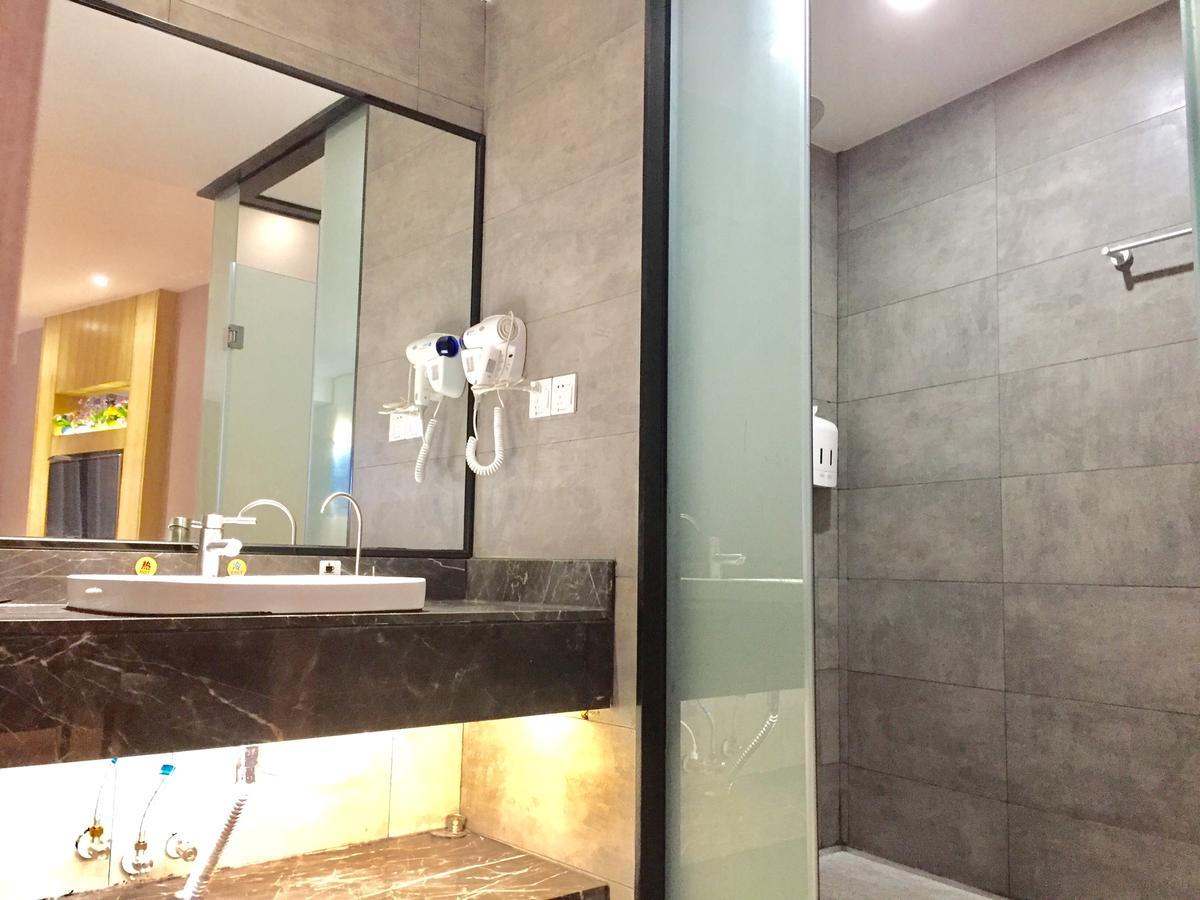 Guangzhou Hongcheng Hotel Екстер'єр фото